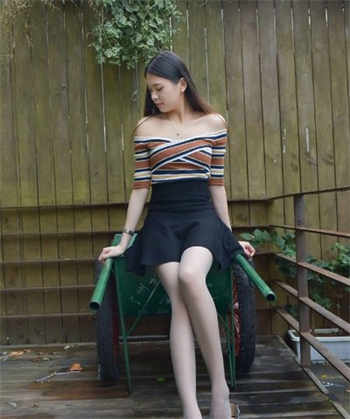蝴蝶忍去掉所有服装图片