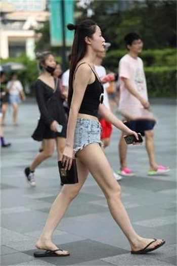 网红梦依是哪里人
