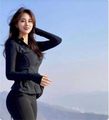 美女自卫虚拟视频录像