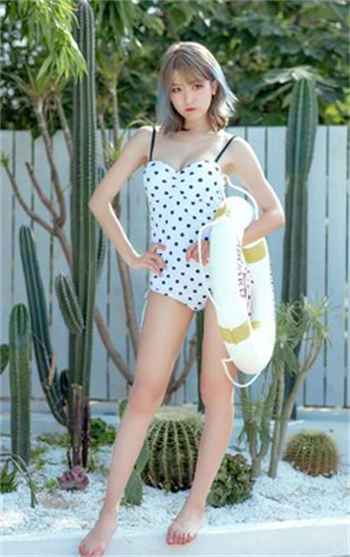 团子沐浴少女全图