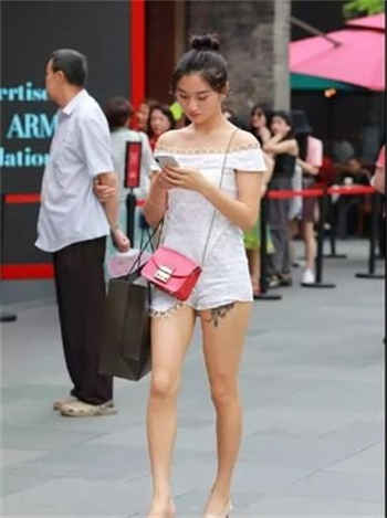 冯珊珊多少岁