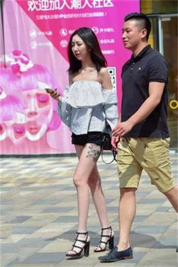 打扑克运动的免费视频