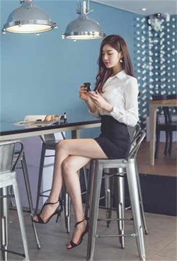 sw220女主角