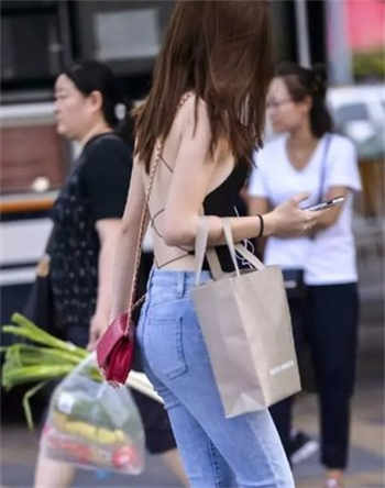 恋子的婆婆很恶心