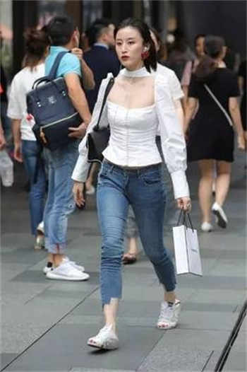 金花瓶2未删版在线观看