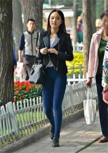 灭绝师太和周芷若被